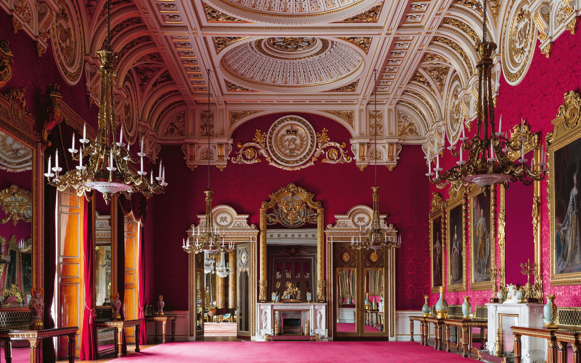 Get a Rare Glimpse of the Royal Family's Private Rooms at Buckingham Palace - Galerie