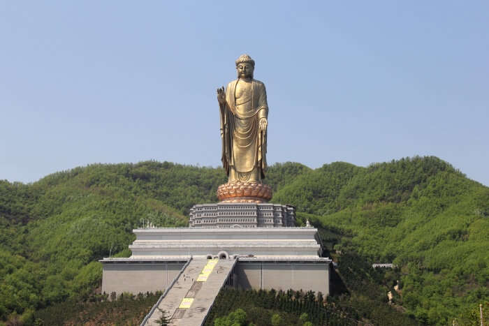 Spring Temple Buddha: What's Interesting About This Attraction