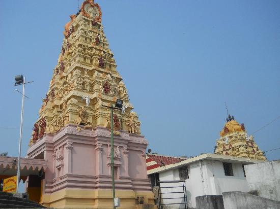 bhuvaneshwari-temple