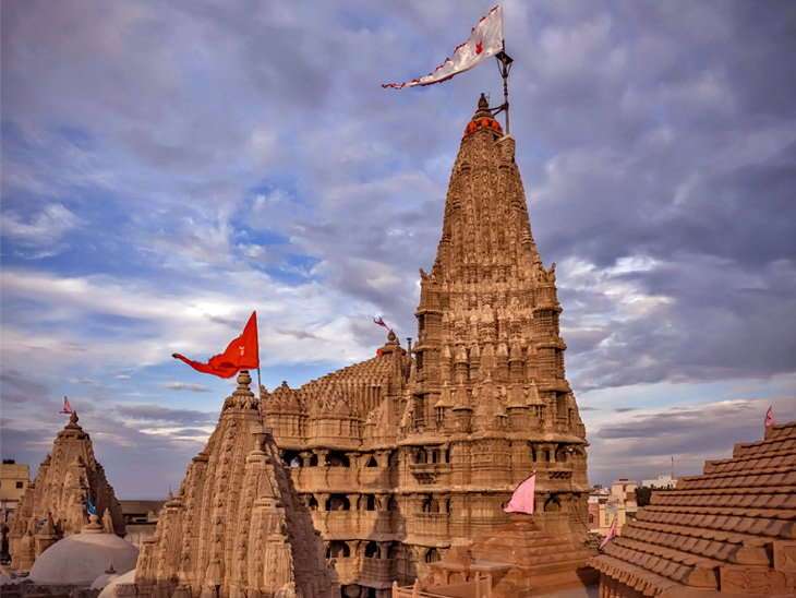 dwarikadhish_temple