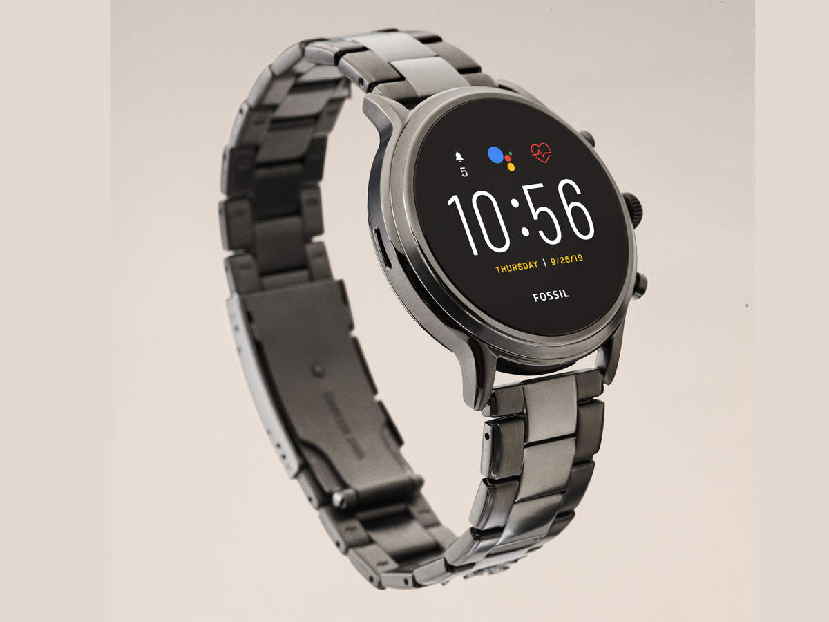 Fossil Gen 5 Carlyle HR review: A winner in the looks department, but WearOS may be a deal breaker - The Economic Times