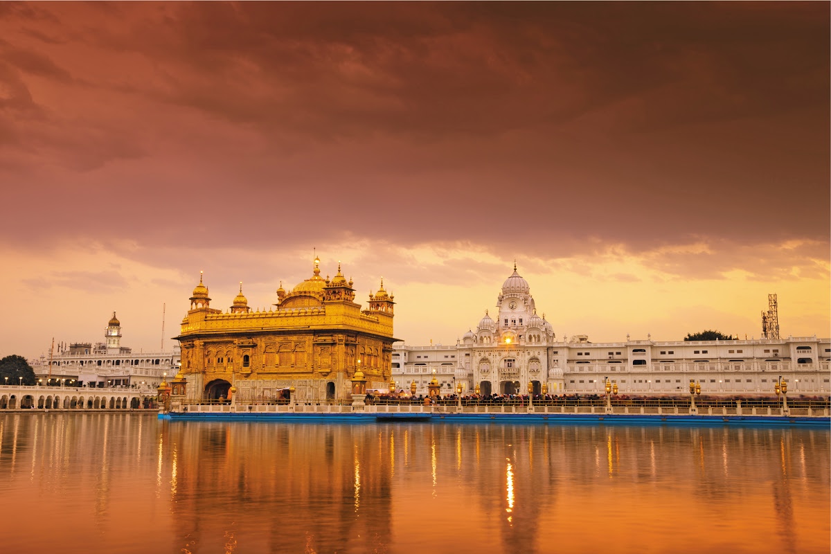 The Golden Temple, Amritsar - Incredible India! — Google Arts & Culture