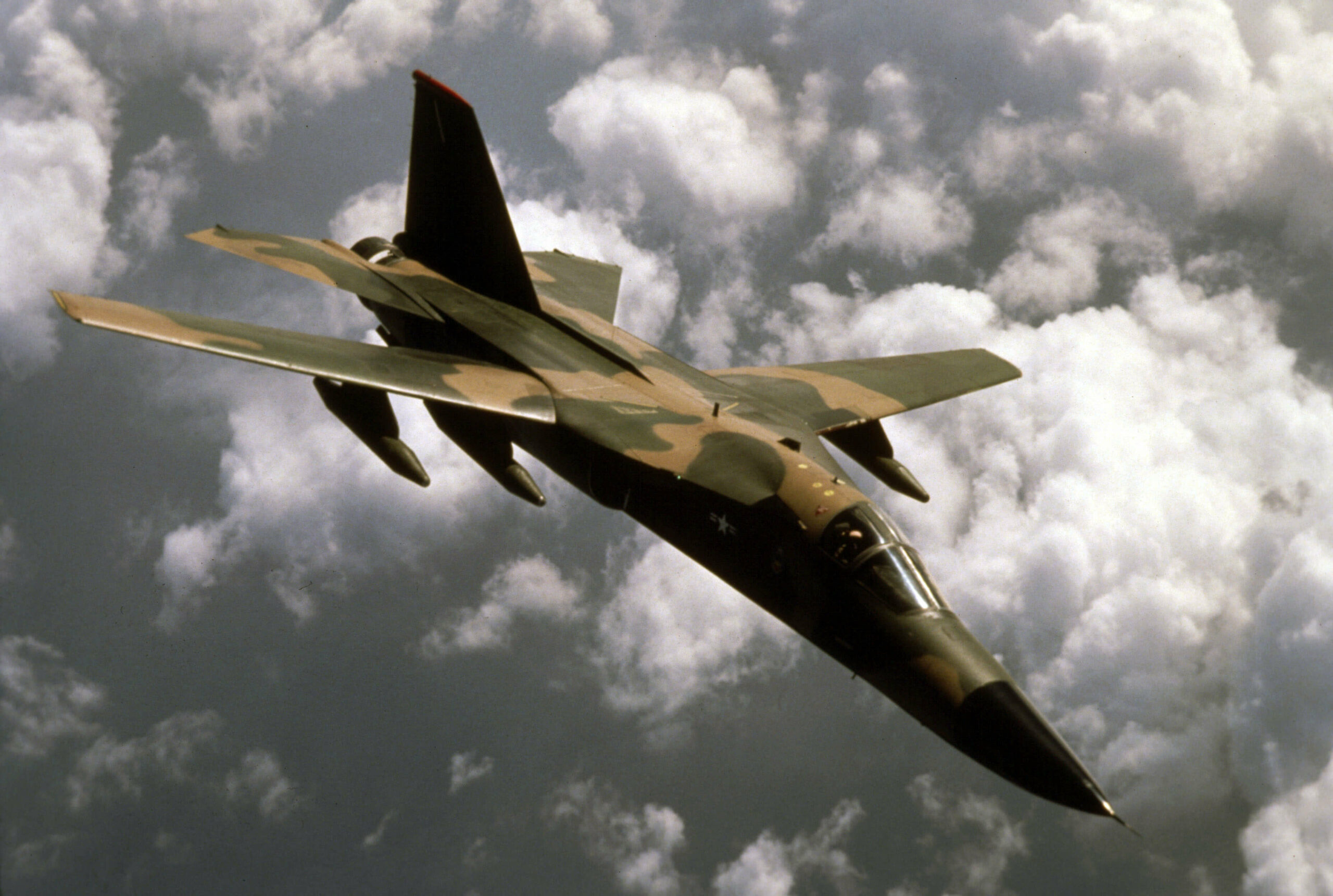 General Dynamics F-111 Aardvark - Fastest Plane in the World (Top Speed)