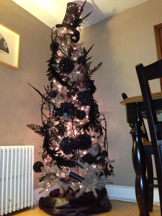  Black Christmas Tree For Living Room-Black Christmas Tree Ideas