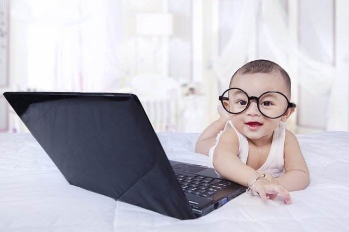 Kick off learning-Funny Cute Baby Photos to Make You Laugh