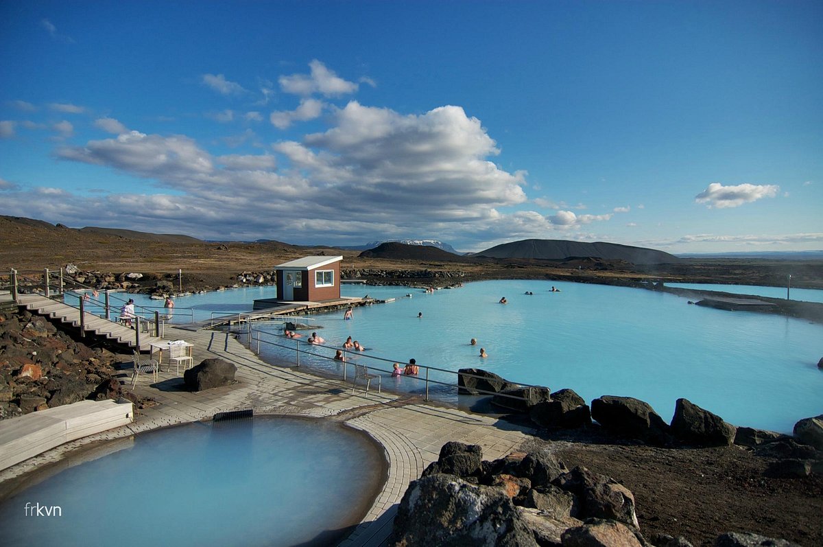 Best Tourist Places to Visit in Iceland-Myvatn