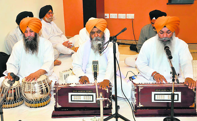  Surprising Facts About Sikhism-Sikhs Really Like to Chant