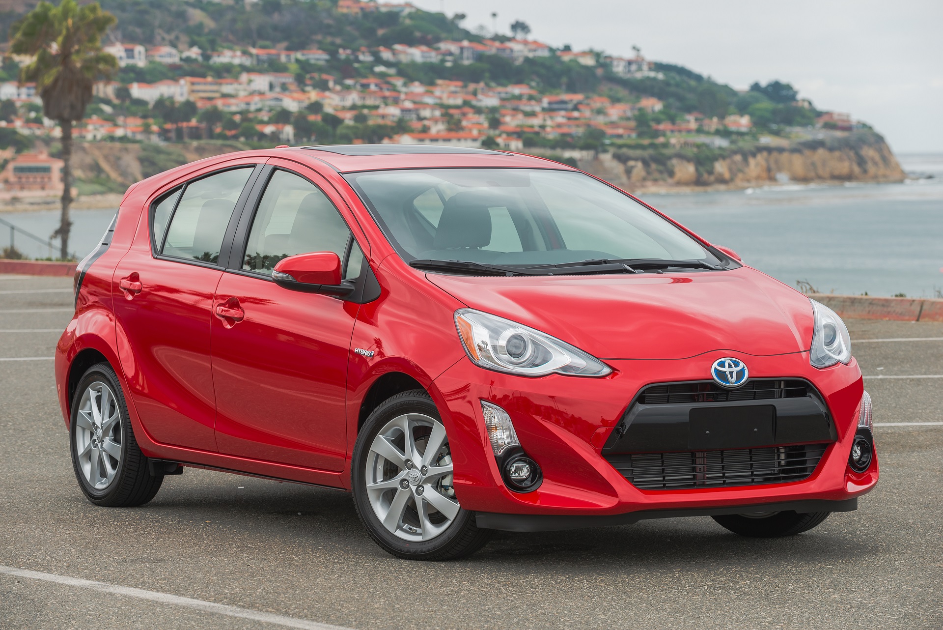 Cheapest Hybrid Cars in the World-Toyota Prius C Hybrid