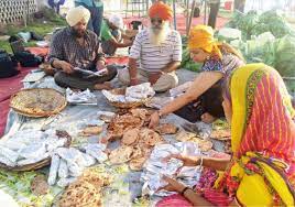  Surprising Facts About Sikhism-They Love to Serve Food!