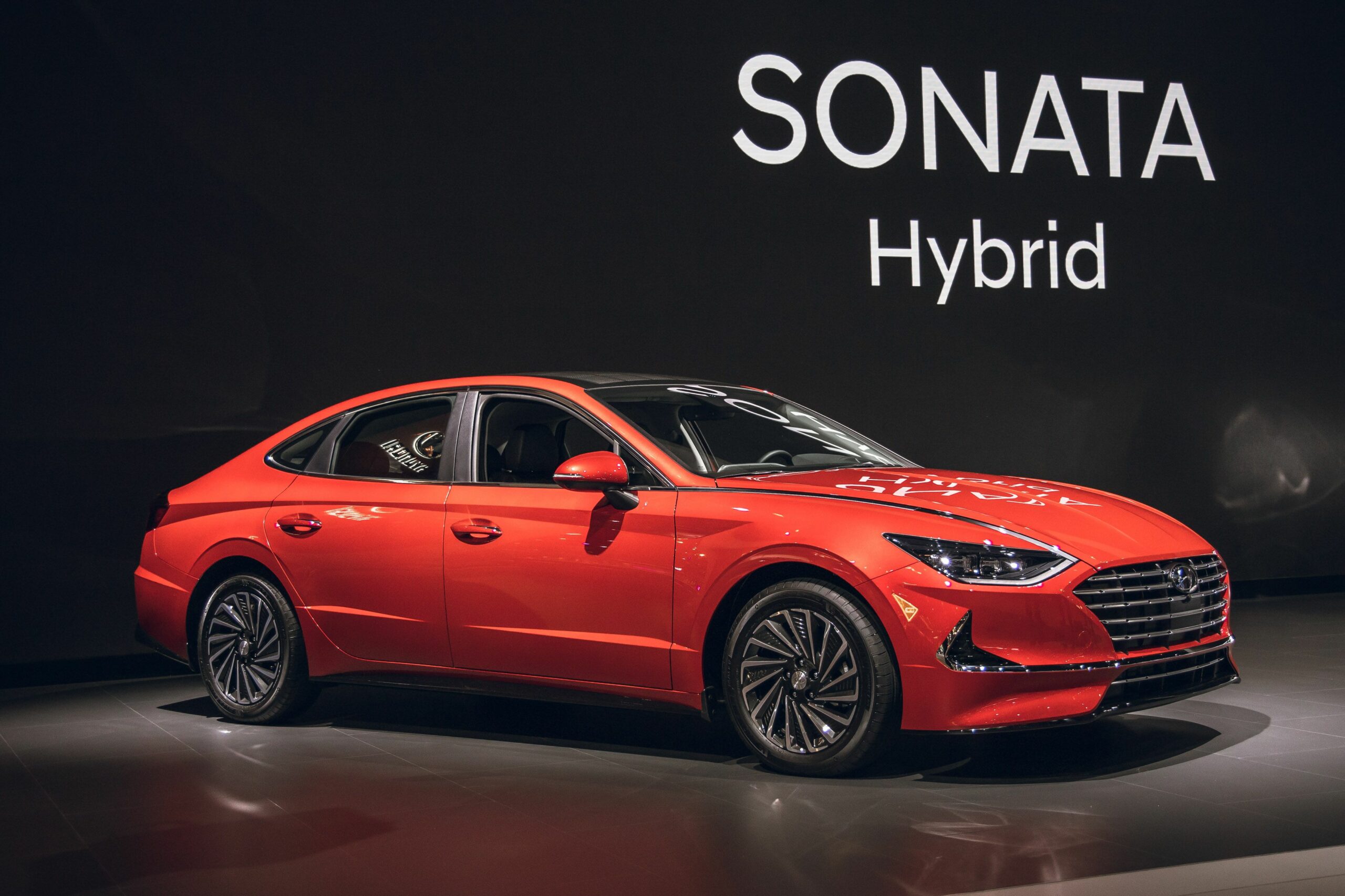 Cheapest Hybrid Cars in the World- Hyundai Sonata Hybrid