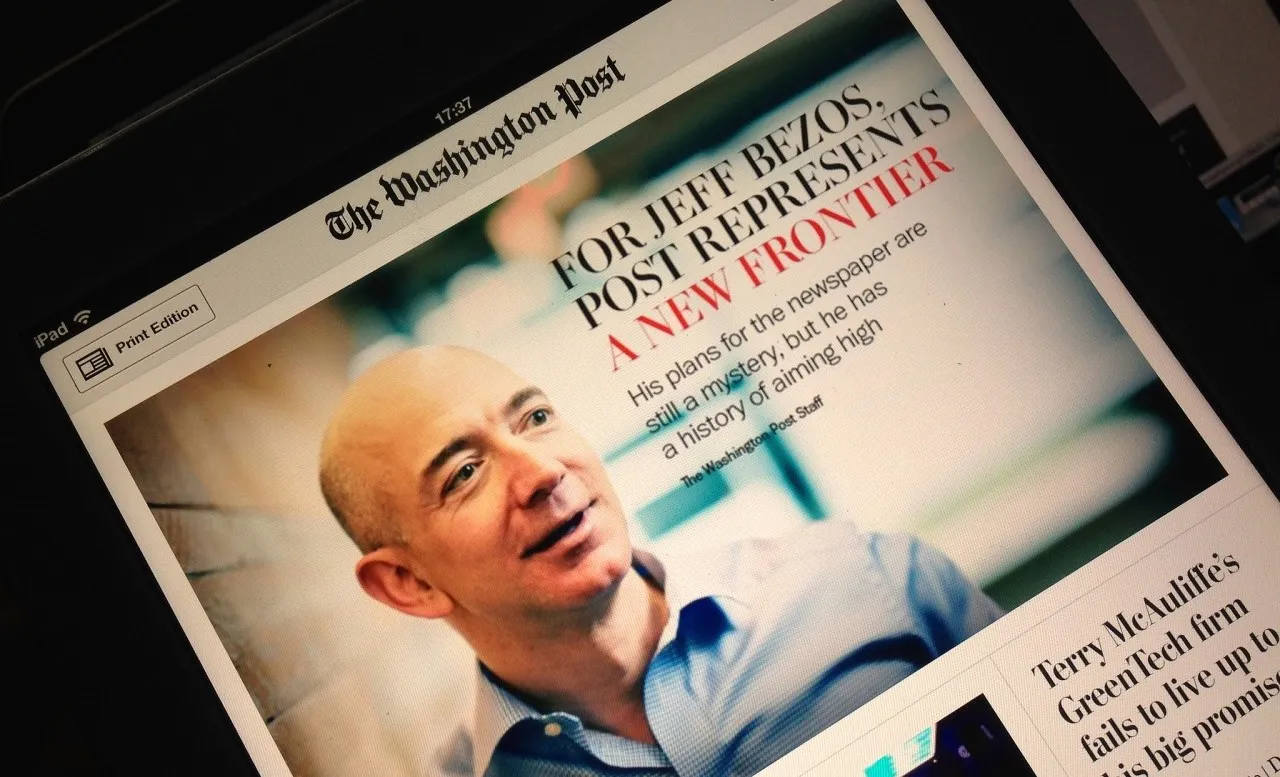  Bizarre Things That The Ultra Rich Spend Their Money On- Jeff Bezos' Newspaper