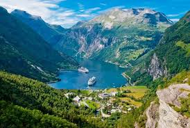 Tourist Places to Visit in Norway-Geirangerfjord