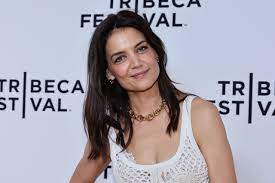 Celebrities You Didn't now Were Catholic-Katie Holmes