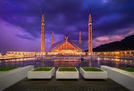  Biggest Mosques In The World-The Faisal Mosque